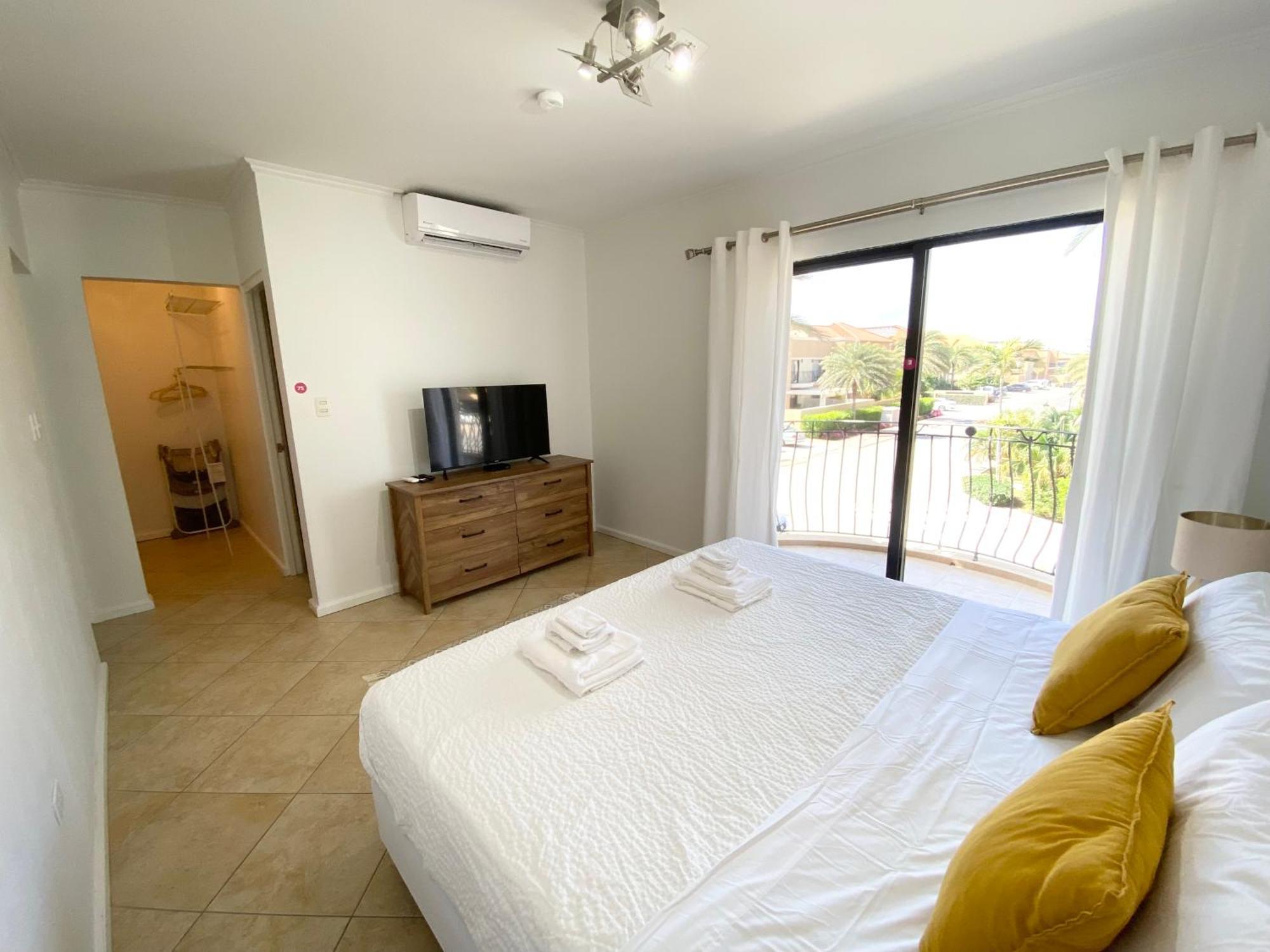 Casa Azure Aruba Villa Palm Beach Bagian luar foto